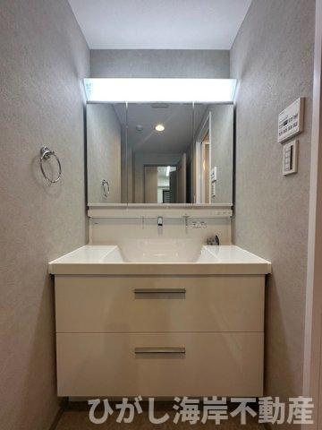 グレイス茅ヶ崎中海岸の独立洗面台|新規リフォーム完了！　洗面化粧台