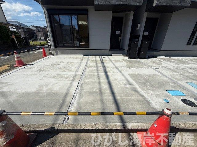 茅ヶ崎市浜之郷　新築戸建　全２棟の駐車場|駐車スペース