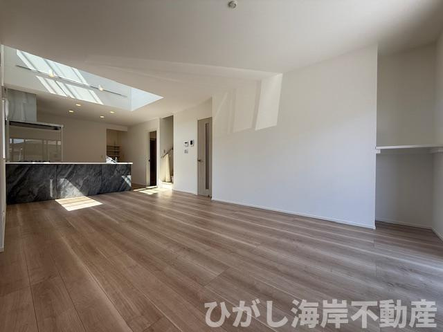 茅ヶ崎市浜之郷　新築戸建　全２棟の居間・リビング|18帖　LDK