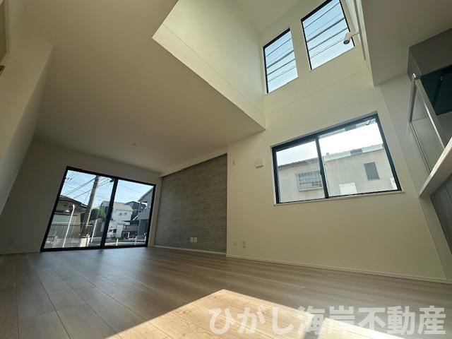 茅ヶ崎市浜之郷　新築戸建　全２棟の外観|2月14日撮影　建築中　現地外観