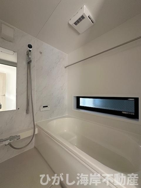 茅ヶ崎市浜之郷　新築戸建　全２棟の前面道路含む現地写真|2月14日撮影　建築中　現地外観