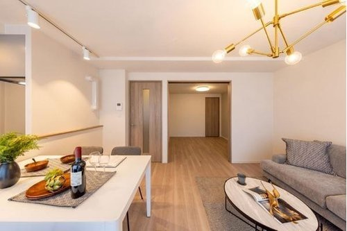 新甲子園マンションの居間・リビング