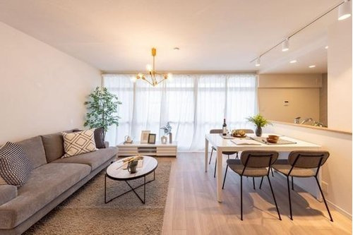 新甲子園マンションの居間・リビング