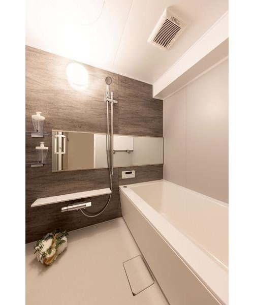 新甲子園マンションの浴室