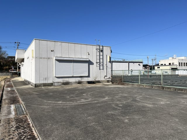茄子川事務所・店舗の外観