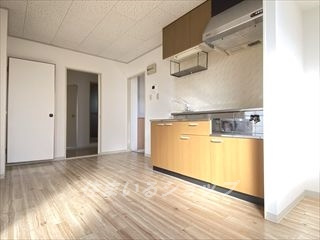 シャトル矢口　Ｃの居間・リビング