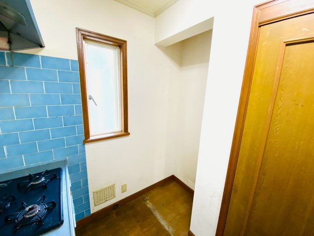 富里市立沢新田戸建のキッチン