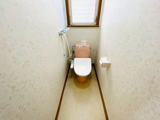 富里市立沢新田戸建のトイレ