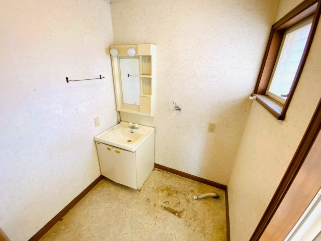 富里市立沢新田戸建の脱衣所