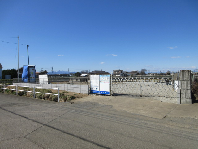 【仲介手数料無料】新築戸建　深谷市宿根966-3（全1棟　大型平屋住宅）の前面道路含む現地写真