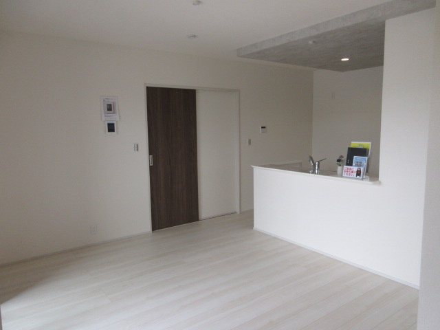 【仲介手数料無料】新築戸建　深谷市宿根966-3（全1棟　大型平屋住宅）の居間・リビング