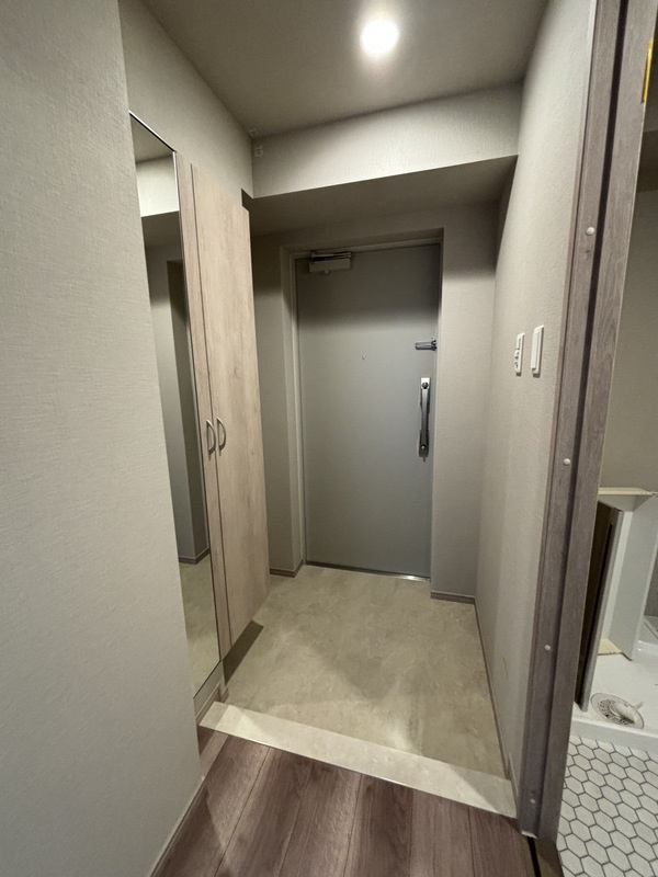 さいたま市浦和区仲町４丁目の賃貸マンションの玄関