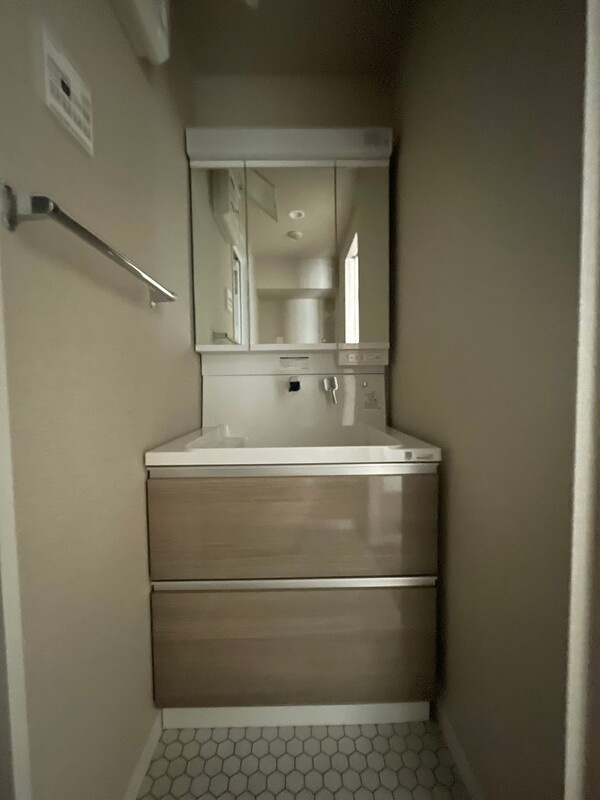 さいたま市浦和区仲町４丁目の賃貸マンションの独立洗面台