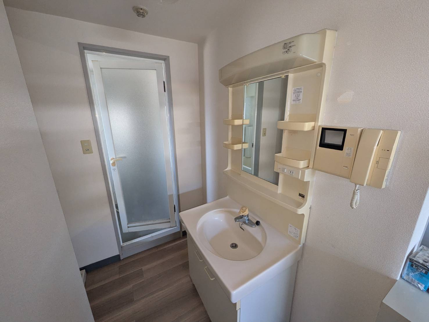 ブランニューウェイブの独立洗面台