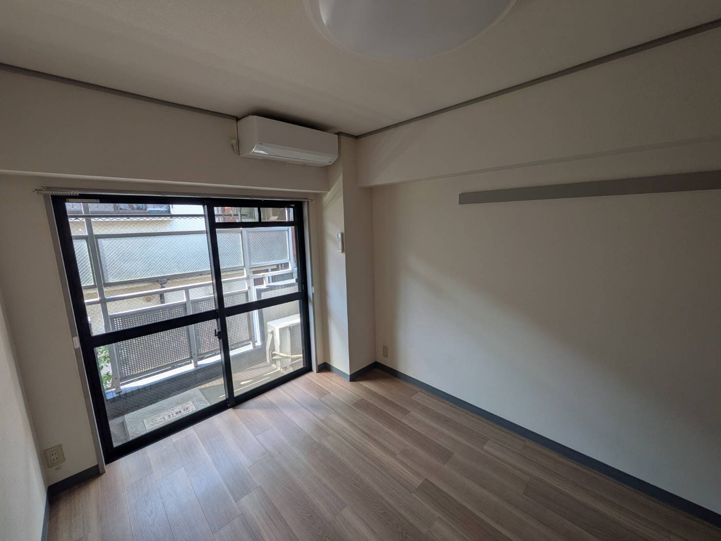 ブランニューウェイブの居間・リビング