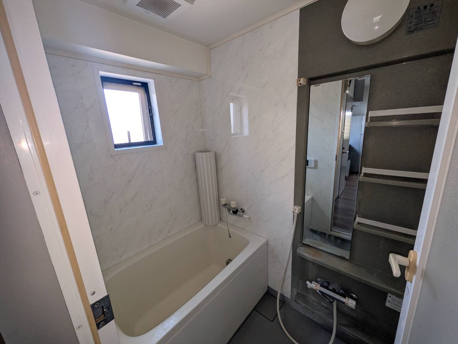 ブランニューウェイブの浴室