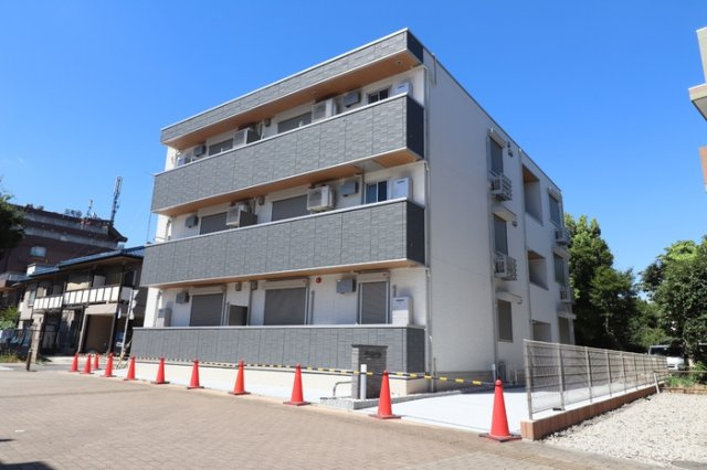 オーヴェスト深大寺