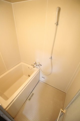 【トイレ】 | コーポWILL B | ゆったり過ごせるお風呂です