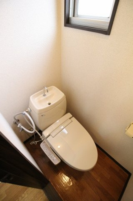 【寝室】 | コーポWILL B | コンパクトで使いやすいトイレです