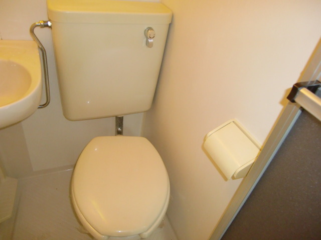 ルーブル西灘のトイレ