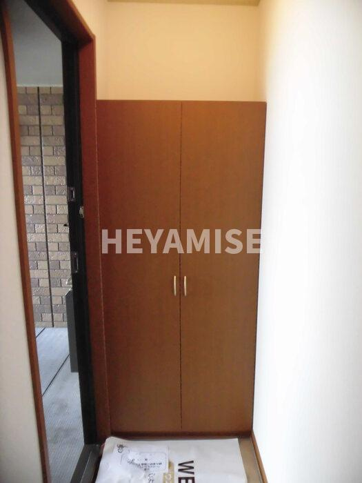 コンフォール竹松 I棟の玄関