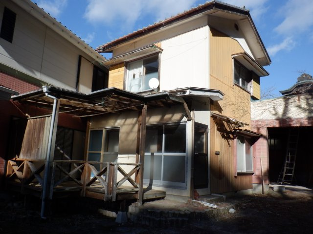 鴨川市内浦の外観|隣に２階建ての離れもございます