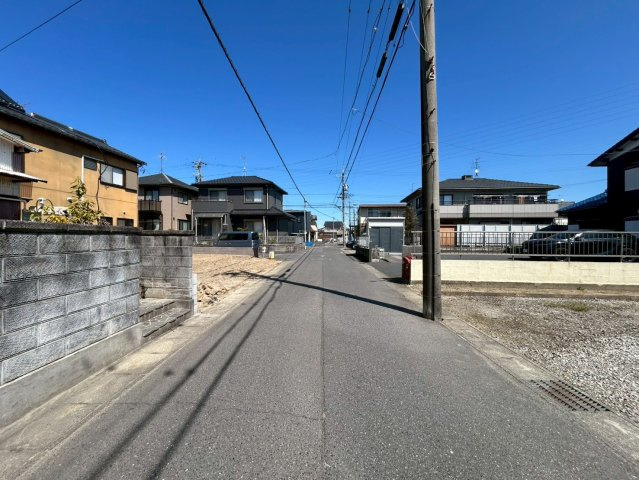 ファーストタウン　一宮市大赤見第1　全1区画分譲の前面道路含む現地写真|「現地（2026年2月14日）撮影」　
■前面道路　
■ヤマダ不動産　株式会社リライフ