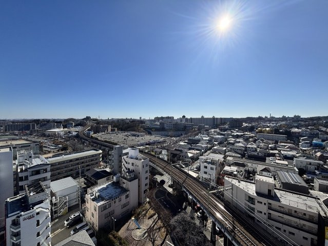 高尾パークハイツA棟の展望|南側洋室ベランダ眺望