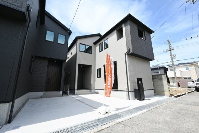 リナージュ塚口町5丁目新築一戸建て│3LDK+駐車1台可の外観|阪急「塚口」駅徒歩13分の立地、限定2区画の新築戸建が販売開始致しました。2026年3月完成です。皆様からのご連絡を心よりお待ちしております。