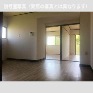 杉本ビルの居間・リビング