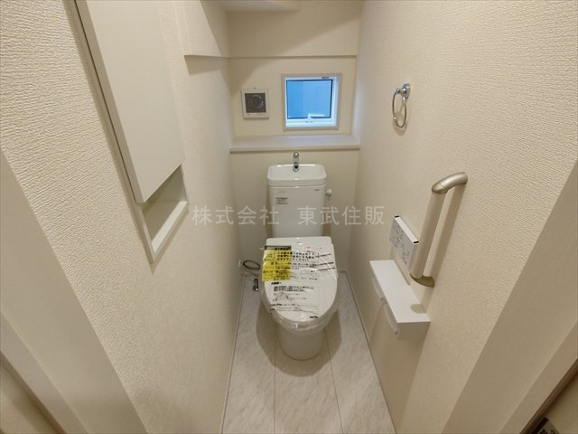 【トイレ】 | 東松山市六軒町　全3棟　2号棟 | ゆったりとした空間のトイレです