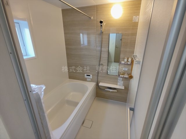 【浴室】 | 東松山市六軒町　全3棟　2号棟 | お風呂で日々の疲れを落としましょう