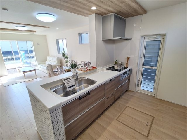 【キッチン】 | 東松山市六軒町　全3棟　2号棟 | キッチンでお料理をお楽しみください