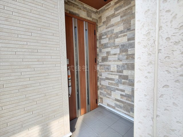 【構造・工法・仕様】 | 東松山市六軒町　全3棟　2号棟 | 毎日通る玄関はこちらです