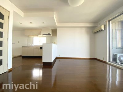 【居間・リビング】 | レジデンス伊月