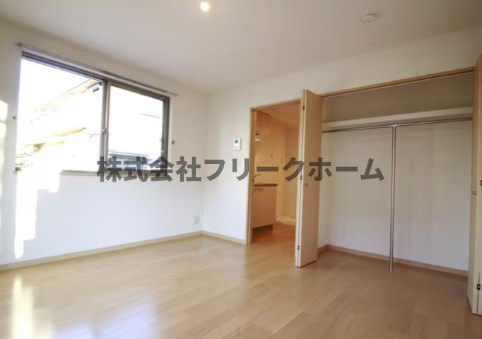 三鷹市上連雀５丁目のアパートの寝室