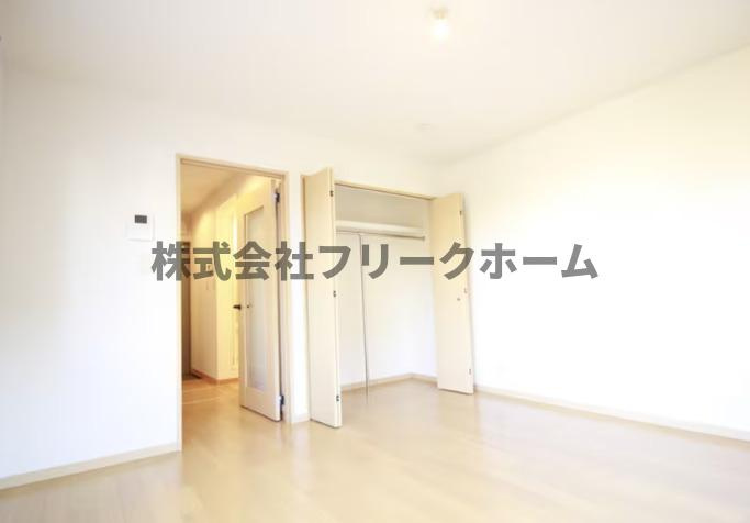 三鷹市上連雀５丁目のアパートの収納