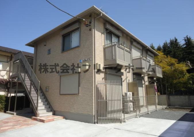 三鷹市上連雀５丁目のアパートの外観