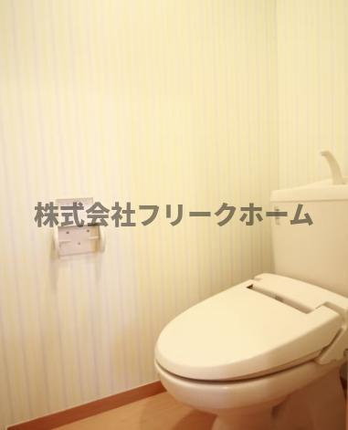 三鷹市上連雀５丁目のアパートのトイレ