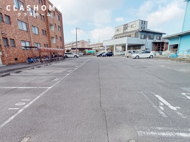 ハイツマルマン　　刈谷市近郊の賃貸はクラスホームの駐車場