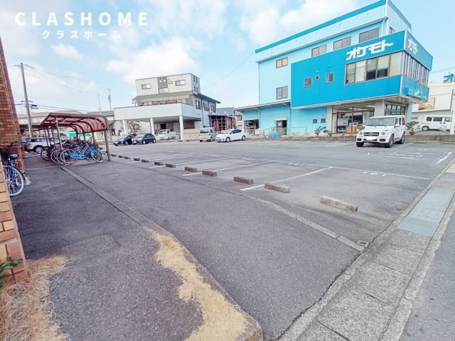 ハイツマルマン　　刈谷市近郊の賃貸はクラスホームの駐車場