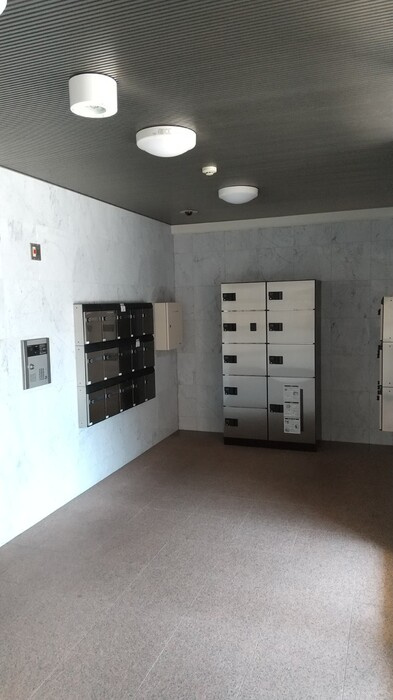 PASTORAL岡崎柱のロビー