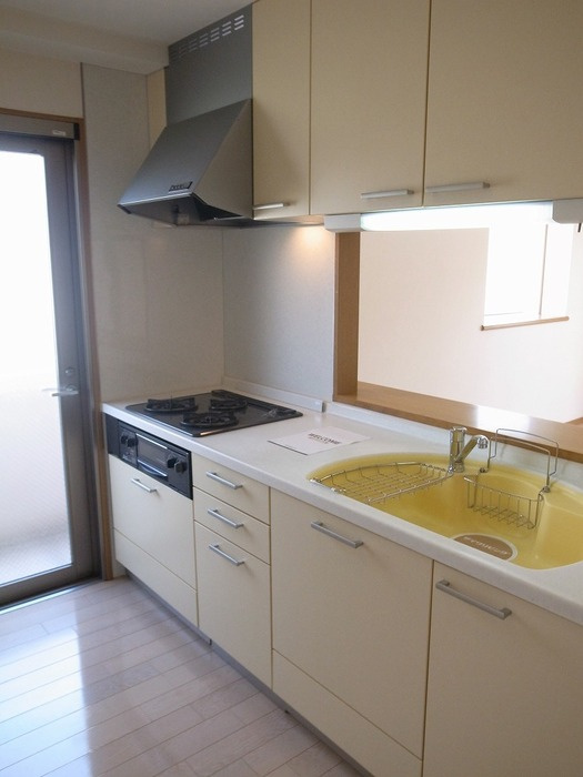 PASTORAL岡崎柱のキッチン