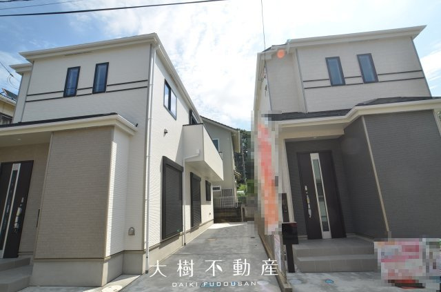 【外観】 | 座間市入谷西２丁目　新築戸建て　全2棟【仲介手数料無料】 | 建物完成しました！！内見可能です♪