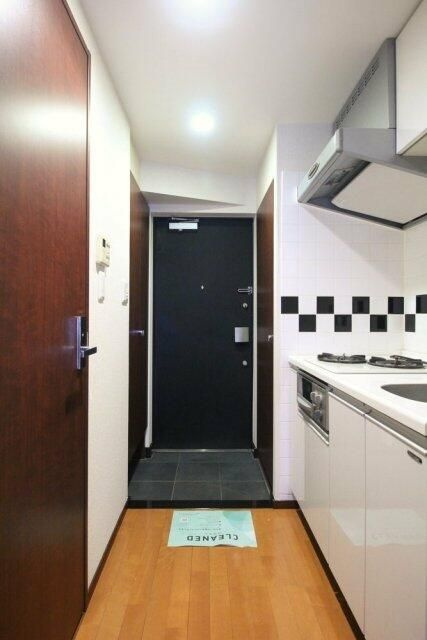 ＡＸＡＳ　ＳＵＧＡＭＯ　Ｓｔａ．の玄関