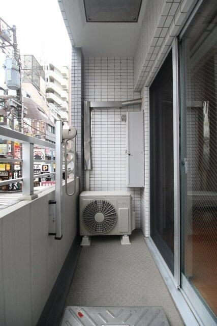 ＡＸＡＳ　ＳＵＧＡＭＯ　Ｓｔａ．のバルコニー