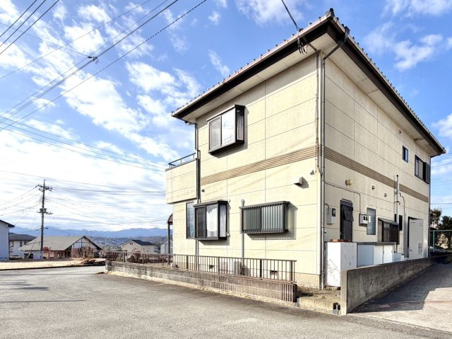 【中古戸建】安中市板鼻の外観|■外観|シンプルで洗練されたデザインは住まう人の色に染まり、個性を映し出します♪本日見学可能(*＾＾*)