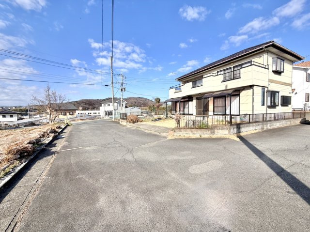 【中古戸建】安中市板鼻の外観|■外観｜閑静な住宅街で始める新しい暮らし♪開放的な毎日をあなたへ(^^♪