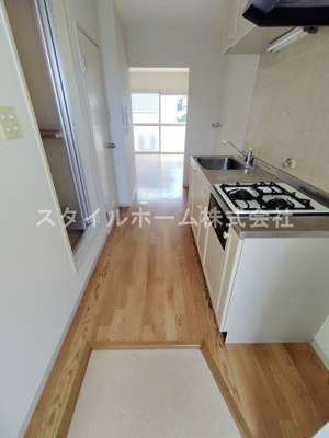 【玄関】 | グリーンステージ中山A | イメージ写真です。