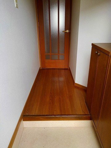 ラ．フォ－レソコＣの玄関